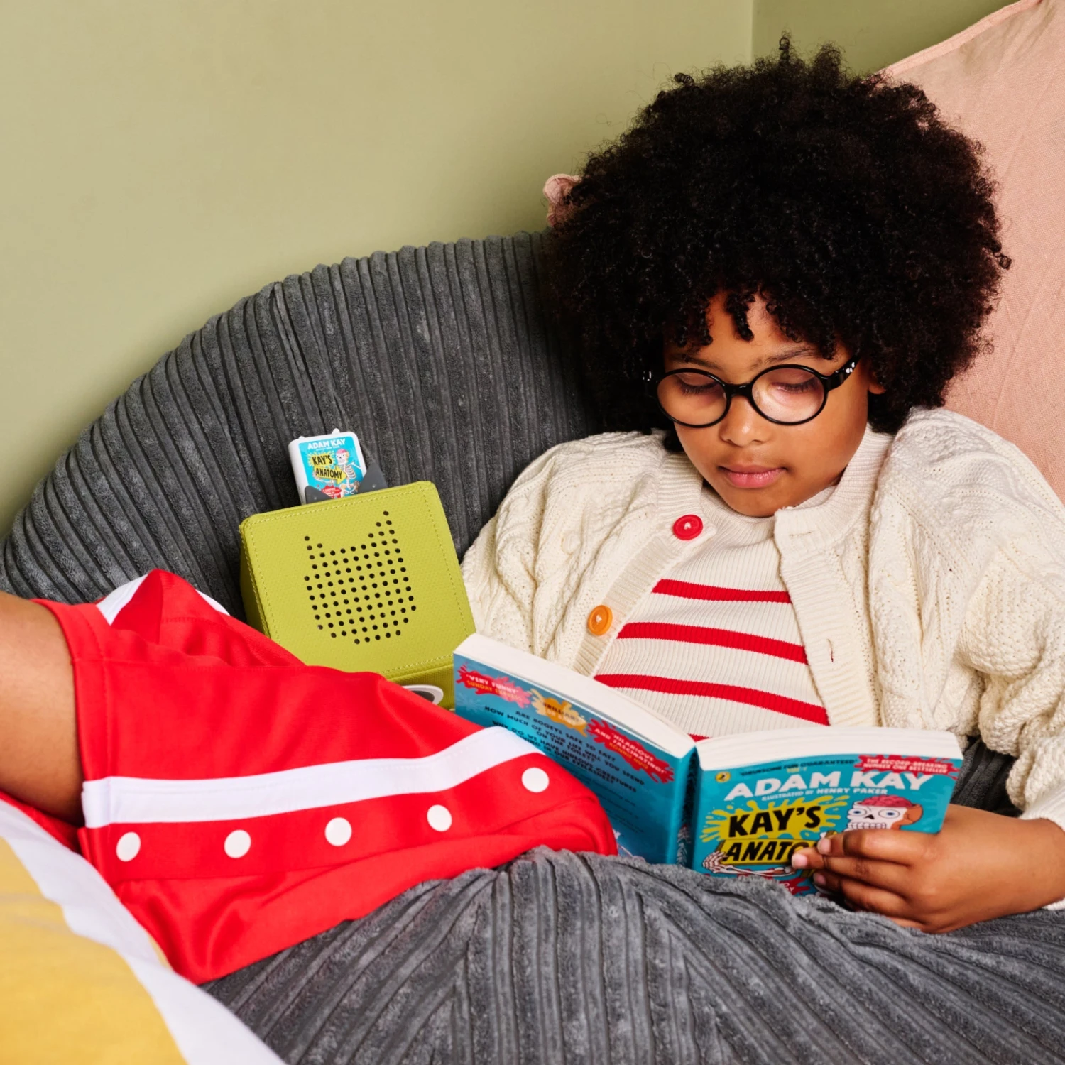 TONIES Pocket Tonie Andrea Beaty Adam Kay Kay's Anatomy(Pocket Tonie Andrea Beaty Adam Kay Kays Anatomy 1) 4 TONIES Pocket Tonie Andrea Beaty Adam Kay Kay's Anatomy(Pocket Tonie Andrea Beaty Adam Kay Kays Anatomy 1) - Image 2